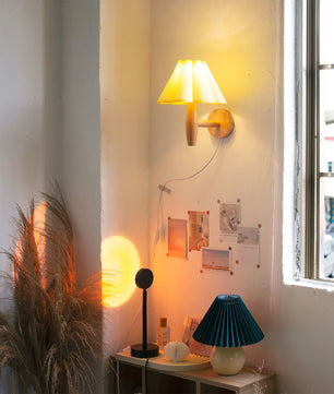 Vintage Fluted Plug In Wall Lamp