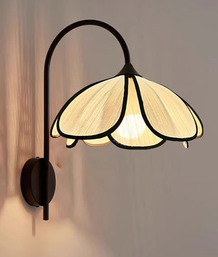 Okai Wall Lamp