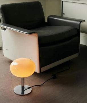 Minimalist Bauhaus Glass Table Lamp S22