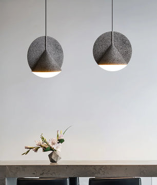 Ossa Resin Pendant Lamp