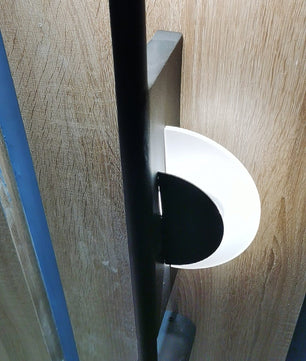 Black Slender Alabaster Wall Lamp