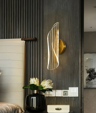 Hershal Luxe Wall Lamp