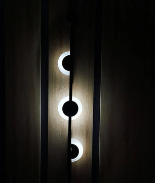 Black Slender Alabaster Wall Lamp