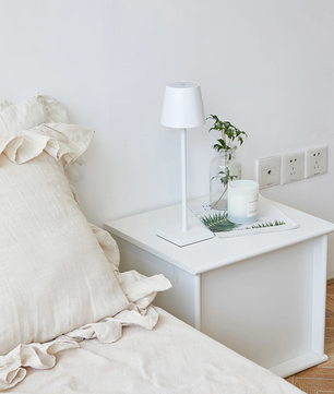 Poldina Built-in Battery Table Lamp