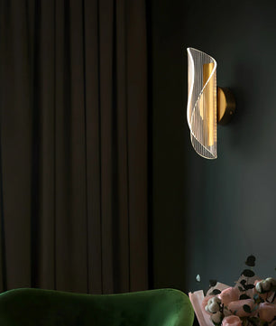 Hershal Luxe Wall Lamp