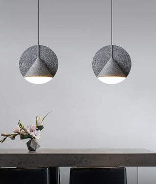 Ossa Resin Pendant Lamp