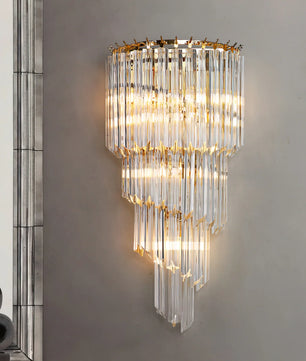 Amici Wall Lamp