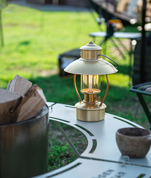 N80 Lantern Outdoor Table Lamp