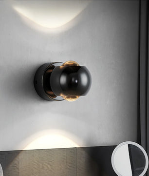 Io Verticale Wall Lamp
