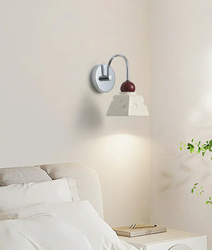 Alma Wall Light