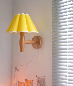 Vintage Fluted Plug In Wall Lamp