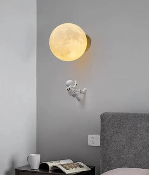 Astronaut Wall Lamp