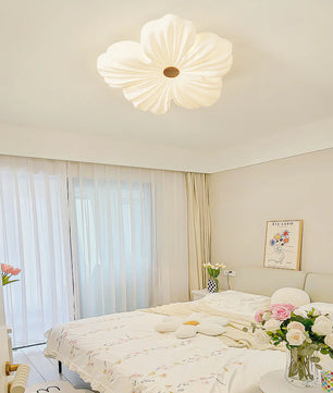 Cream Flower Ceiling Lamp