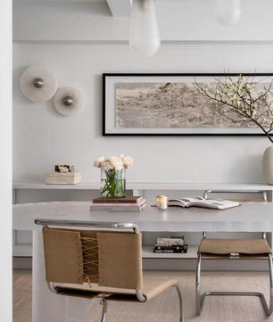 Round Alabaster Wall Lamp