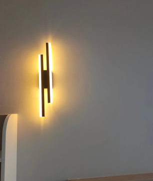 Fallon Wall Lamp
