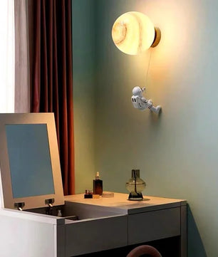 Astronaut Wall Lamp