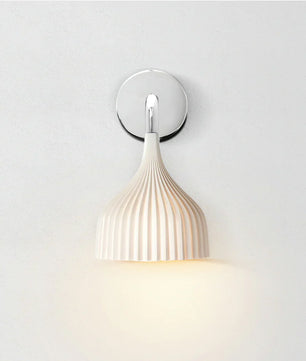 E Wall Lamp